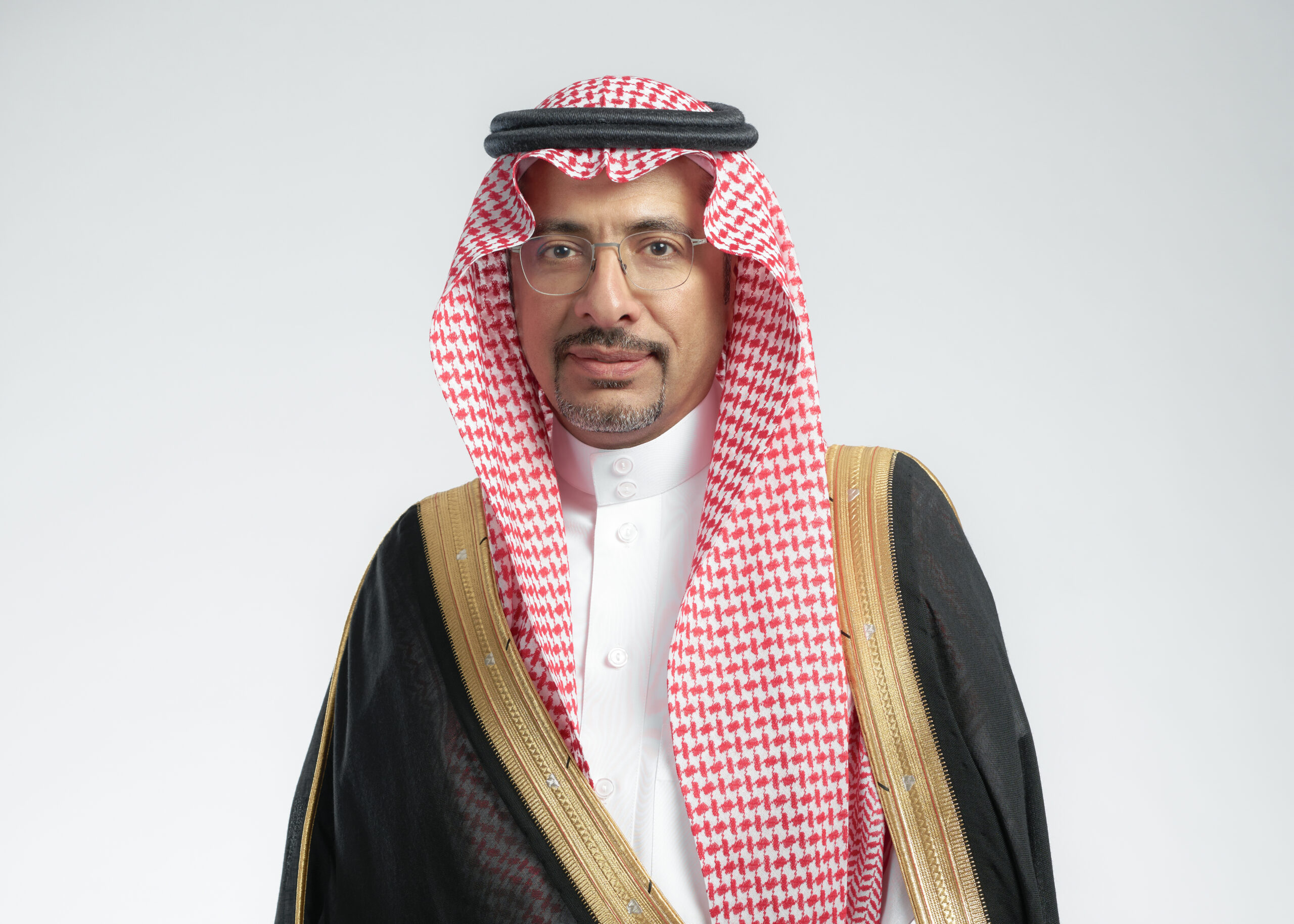 سبب اعفاء بندر بن ابراهيم بن عبدالله الخريف